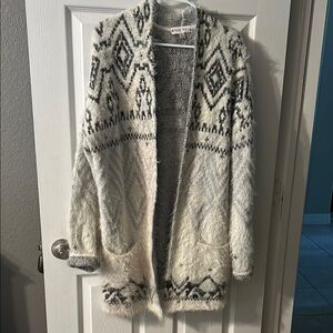 Knox Rose Cream and Black Patterned Cardigan